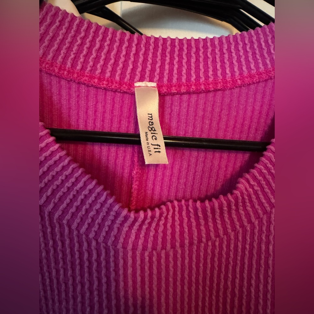 Women's Pink/Purple Ribbed Top - Picture 2 of 3